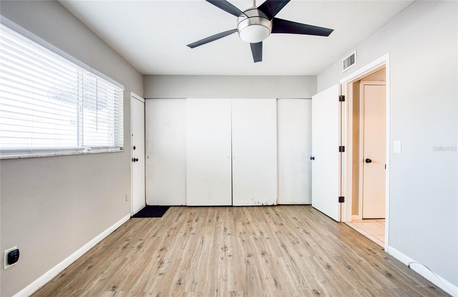 HARBOR CREST 400 APT - Residential