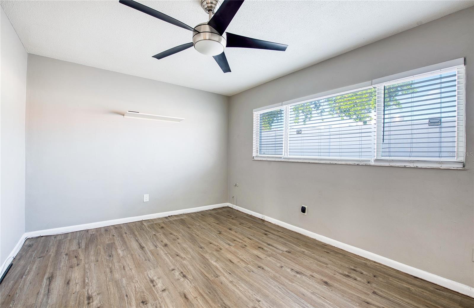 HARBOR CREST 400 APT - Residential