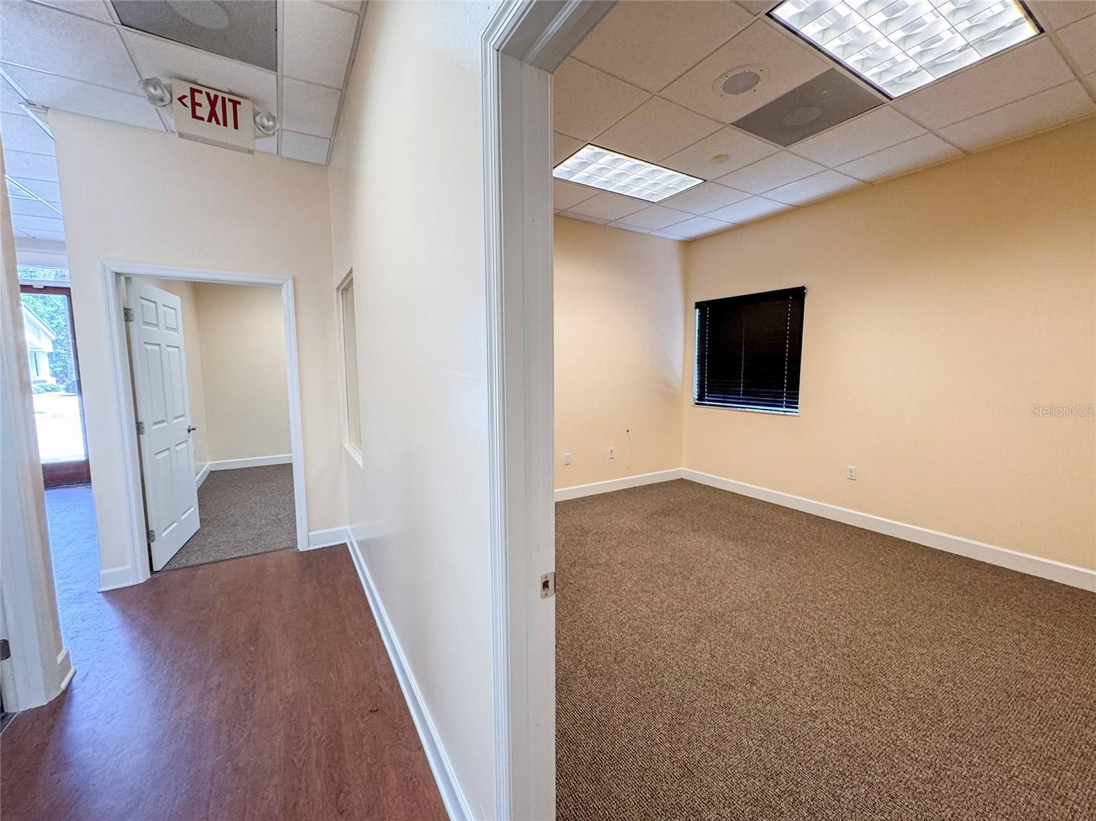 LAKE FOREST VILLAGE SHOPPES - Commercial Lease