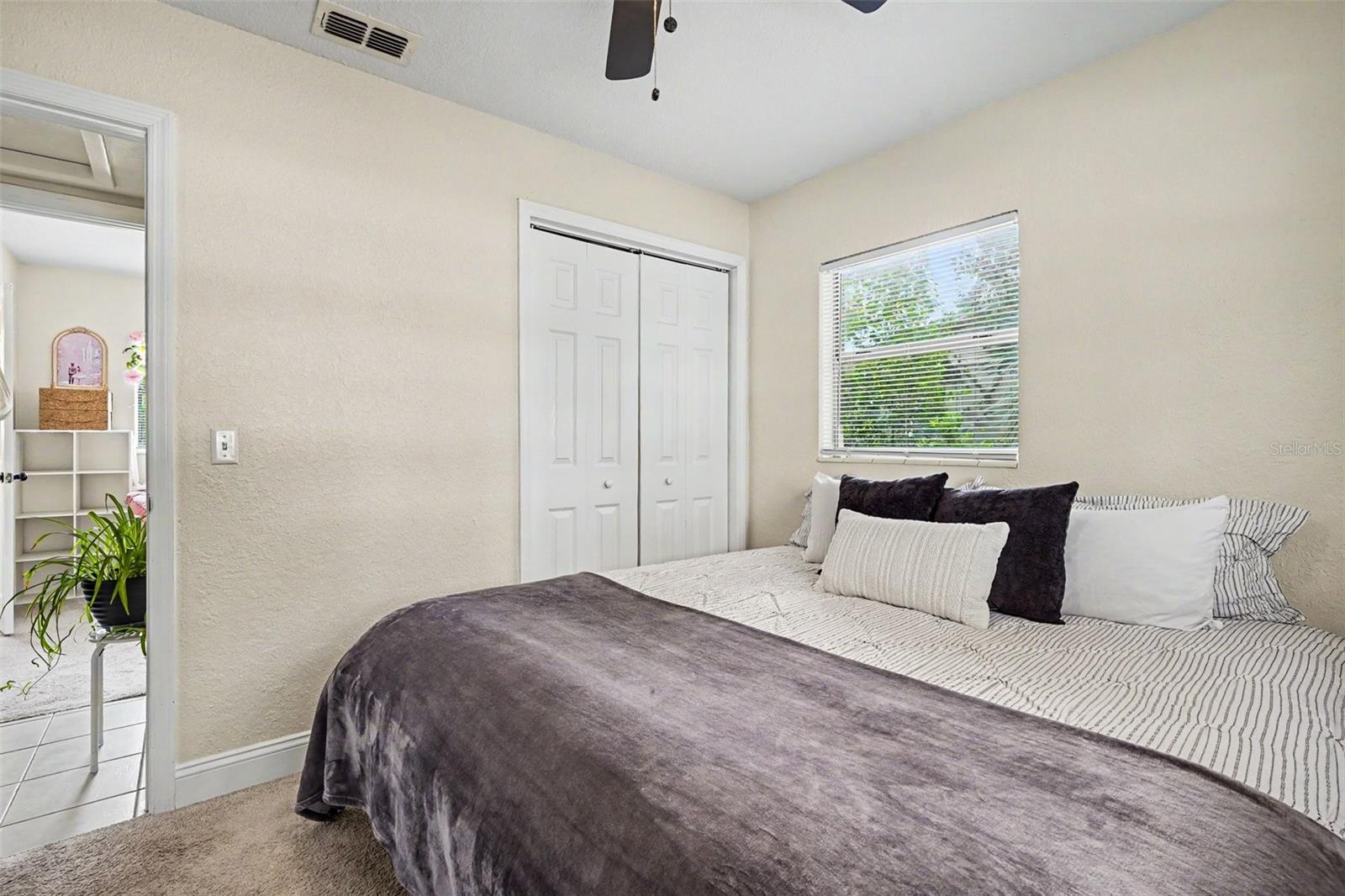 MEADOWLAWN - Residential
