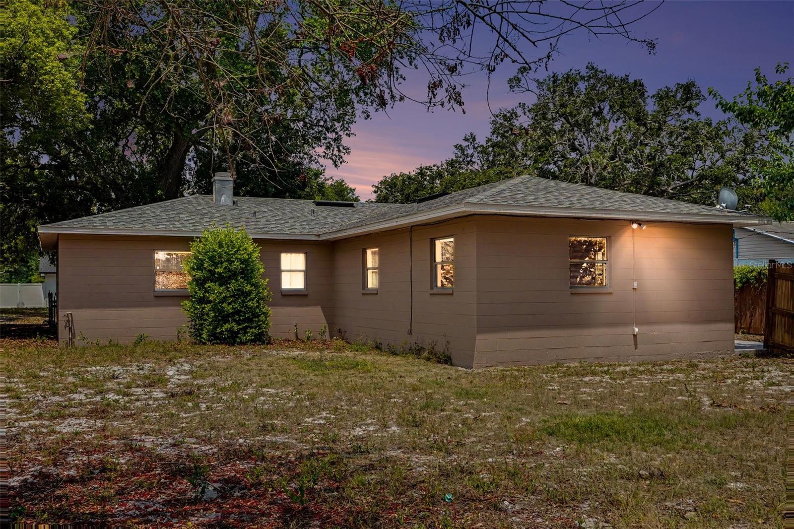 MEADOWLAWN - Residential