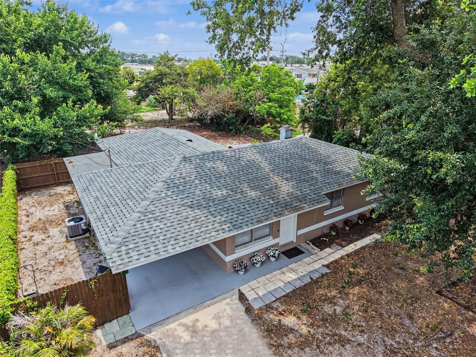 MEADOWLAWN - Residential
