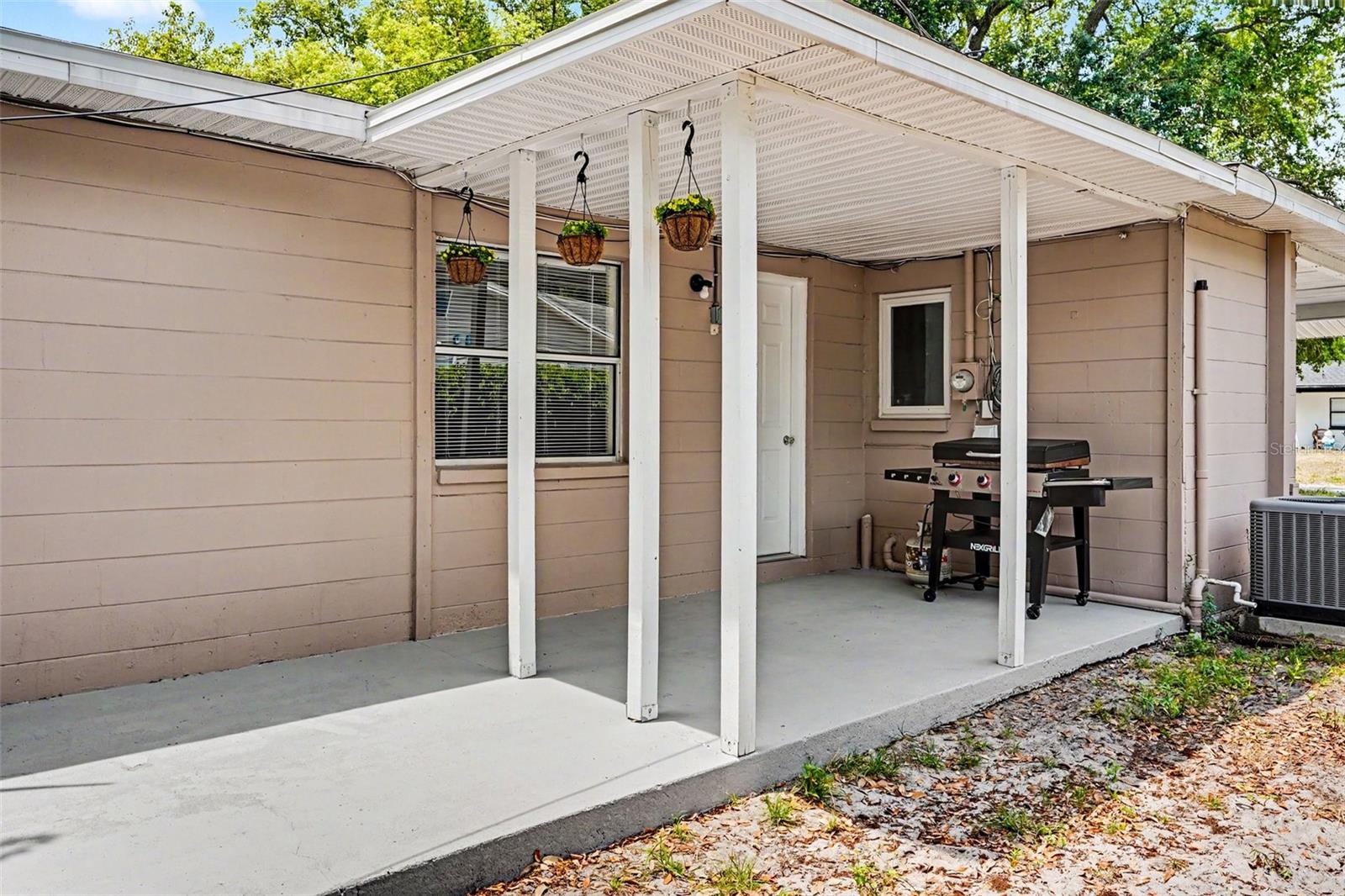 MEADOWLAWN - Residential