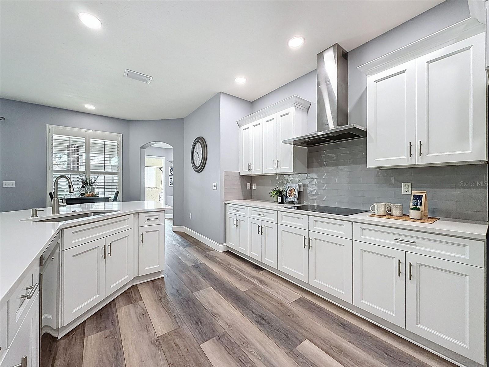 THOUSAND OAKS PH 02 03 04 05 - Residential