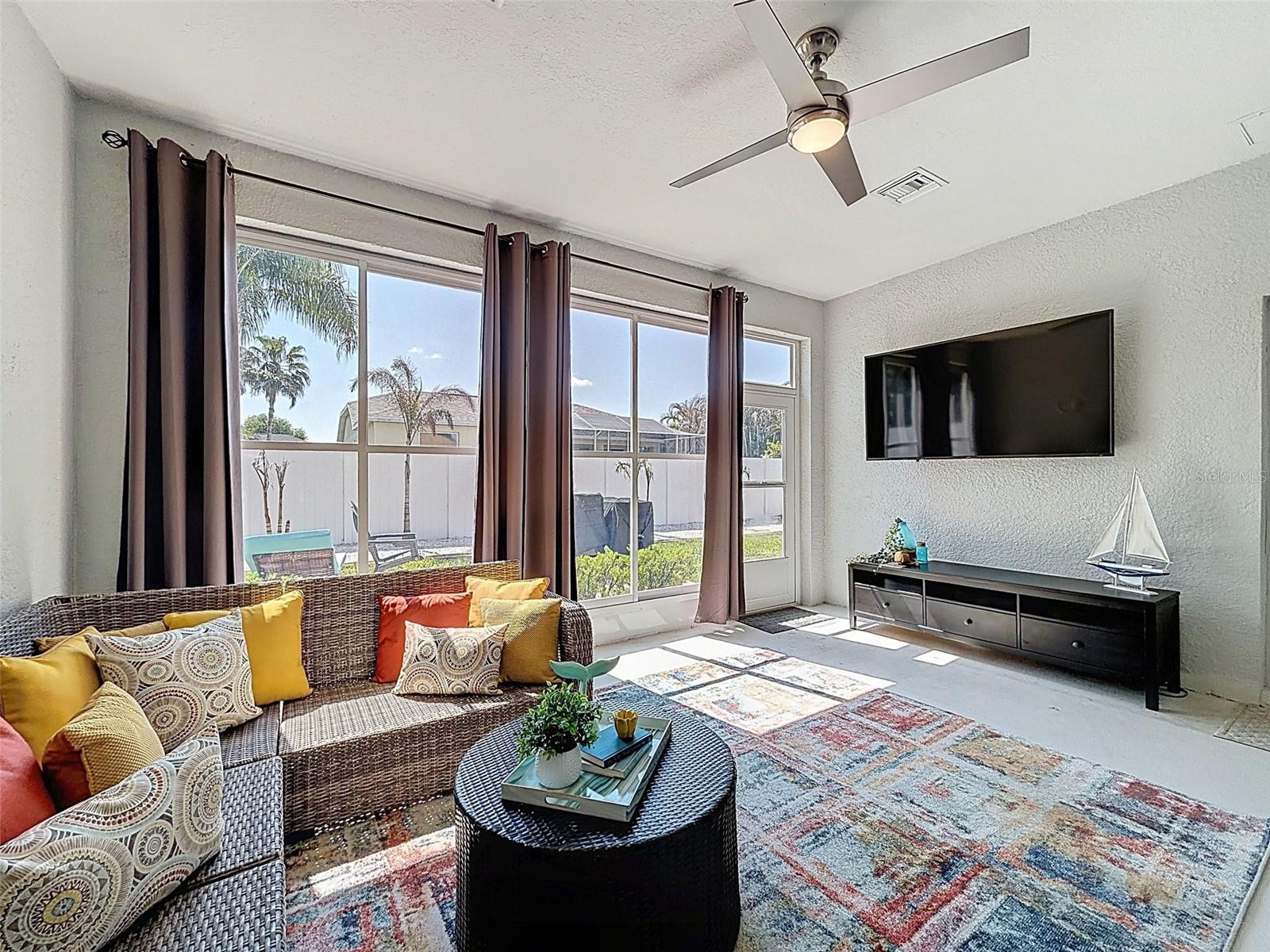 THOUSAND OAKS PH 02 03 04 05 - Residential