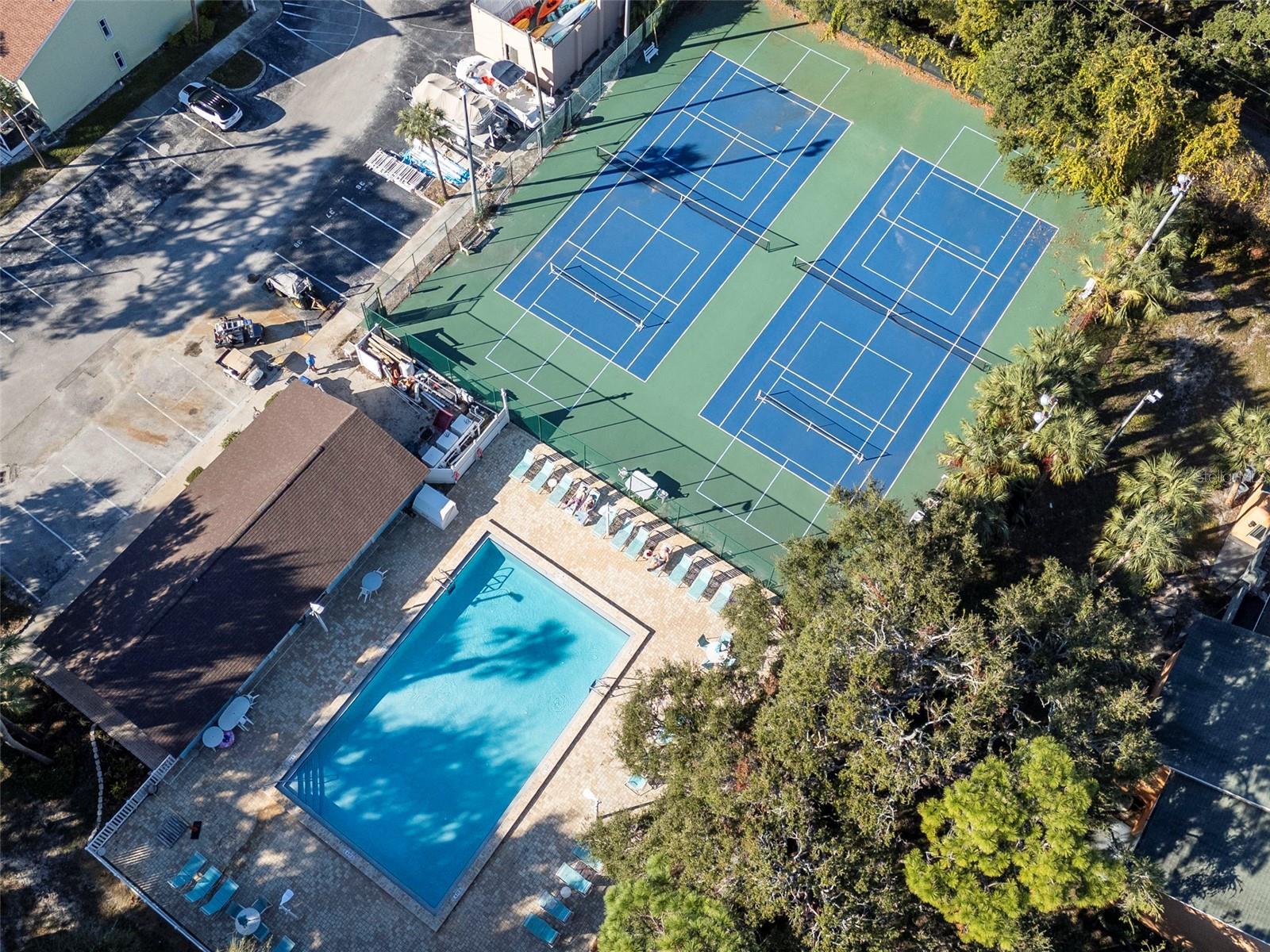 BERMUDA BAY BEACH CONDO - Residential