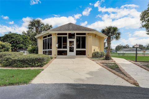 A home in DAVENPORT