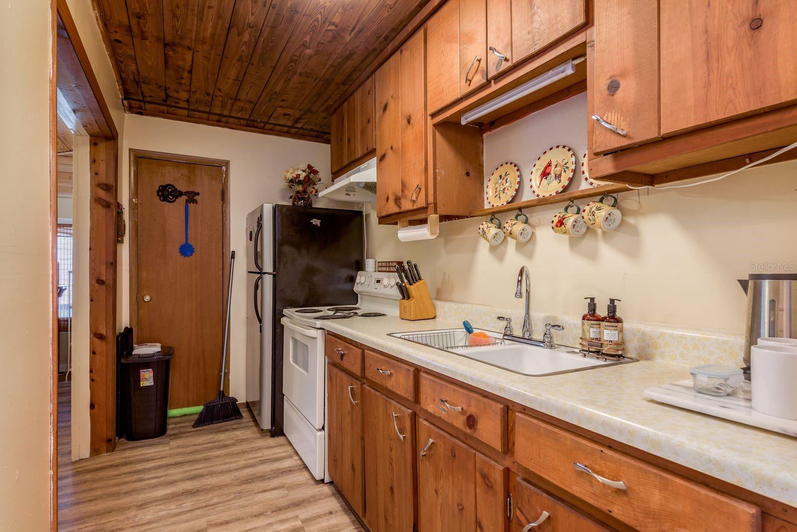 LEESBURG ORANGE HEIGHTS - Residential