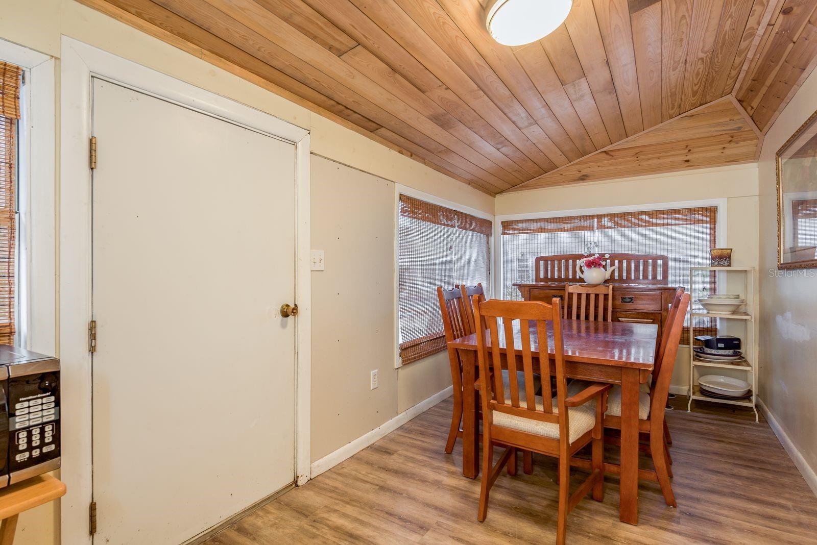 LEESBURG ORANGE HEIGHTS - Residential