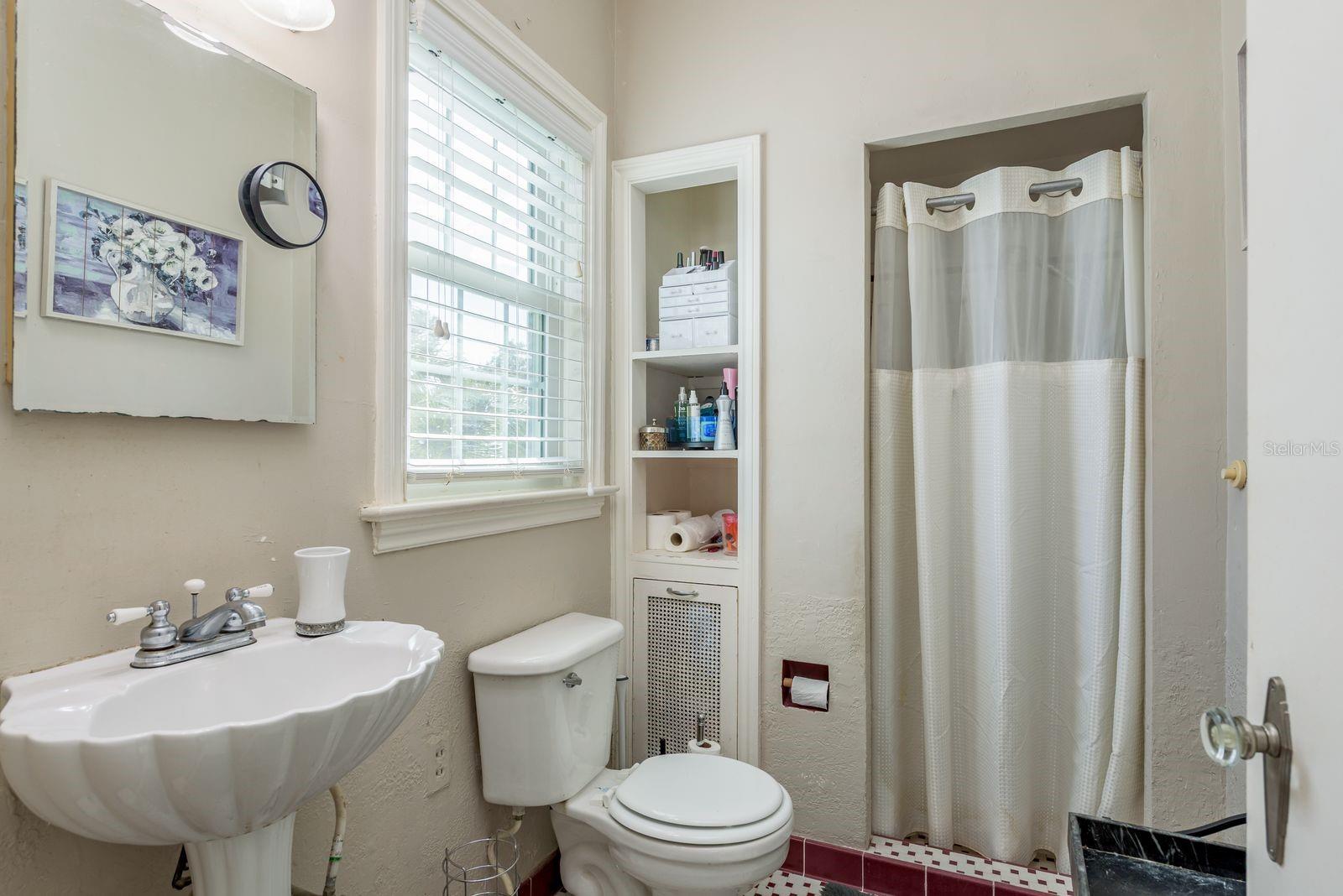 LEESBURG ORANGE HEIGHTS - Residential