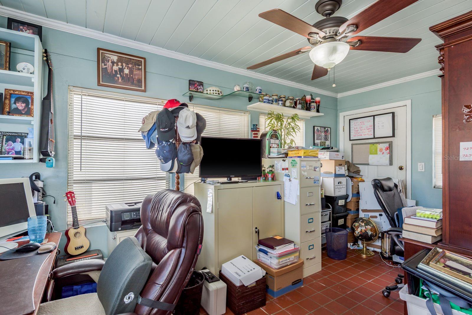 LEESBURG ORANGE HEIGHTS - Residential