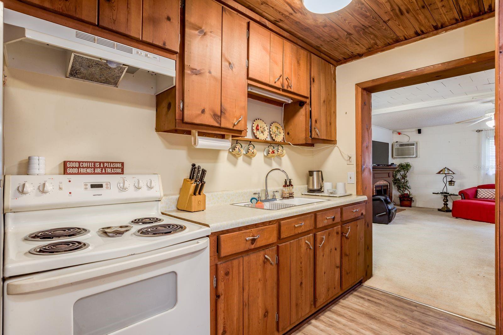 LEESBURG ORANGE HEIGHTS - Residential