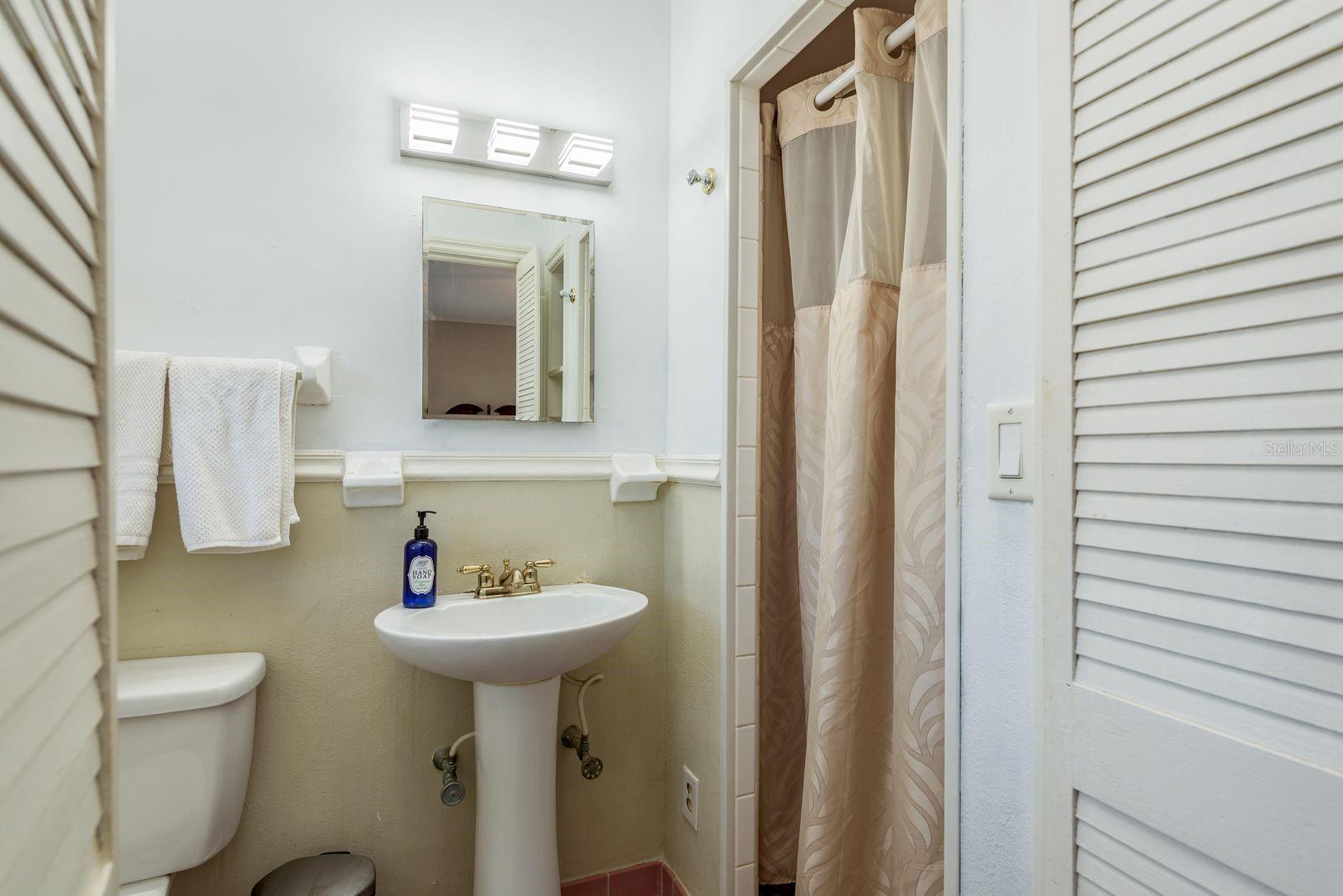 LEESBURG ORANGE HEIGHTS - Residential