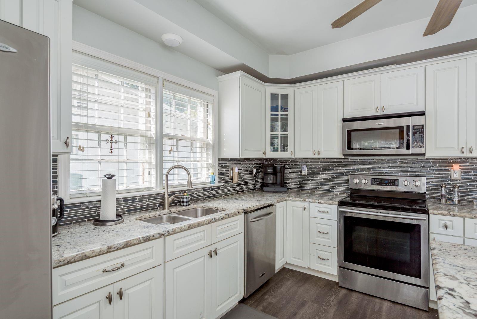 LEESBURG ORANGE HEIGHTS - Residential