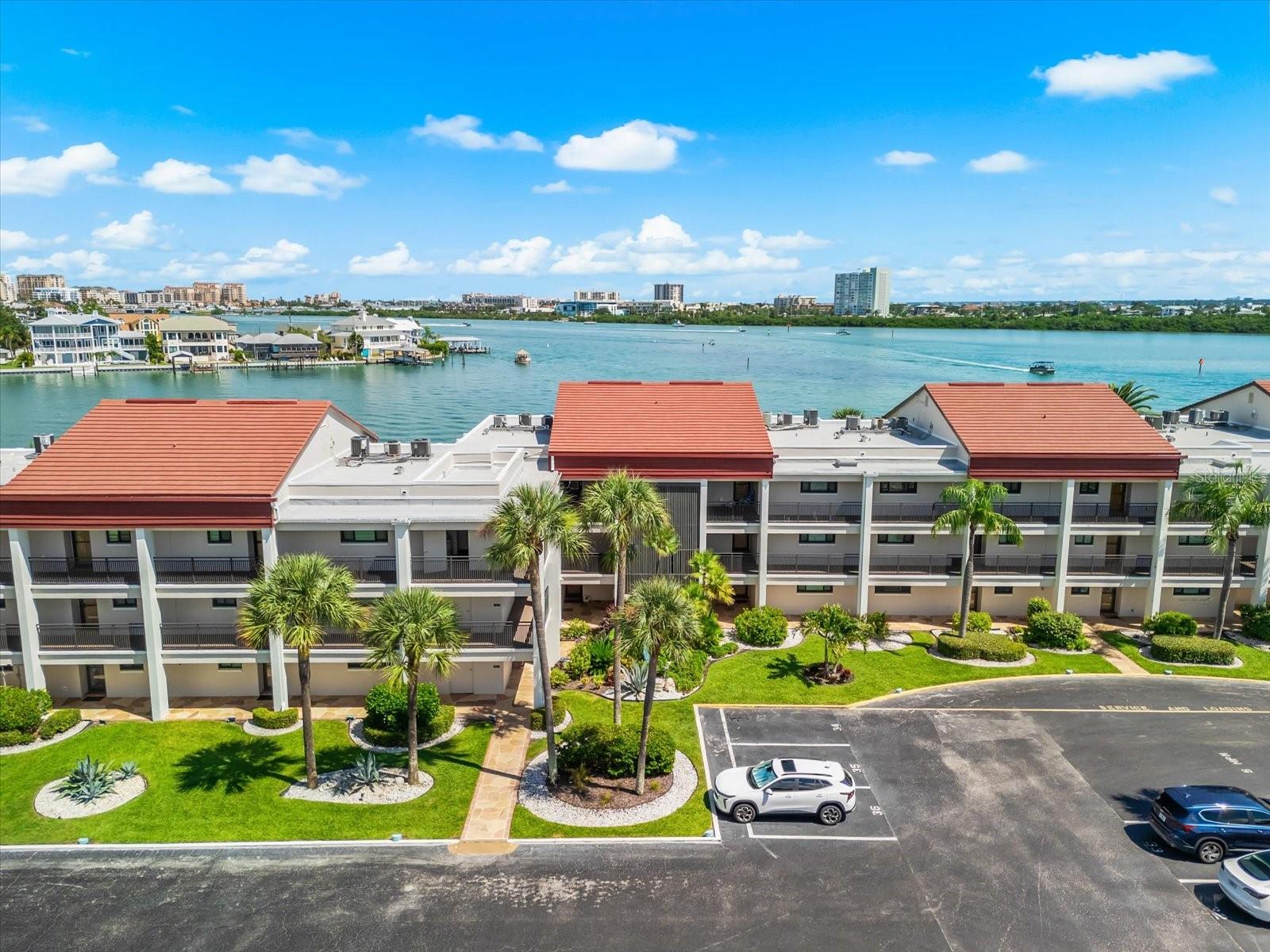 868 BAYWAY BOULEVARD 307
