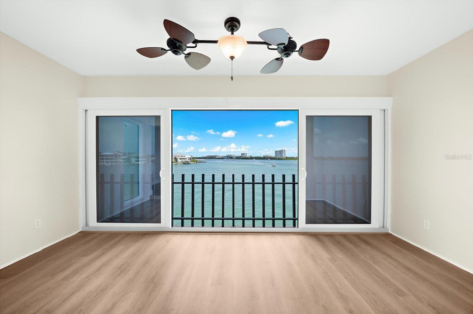868 BAYWAY BOULEVARD 307