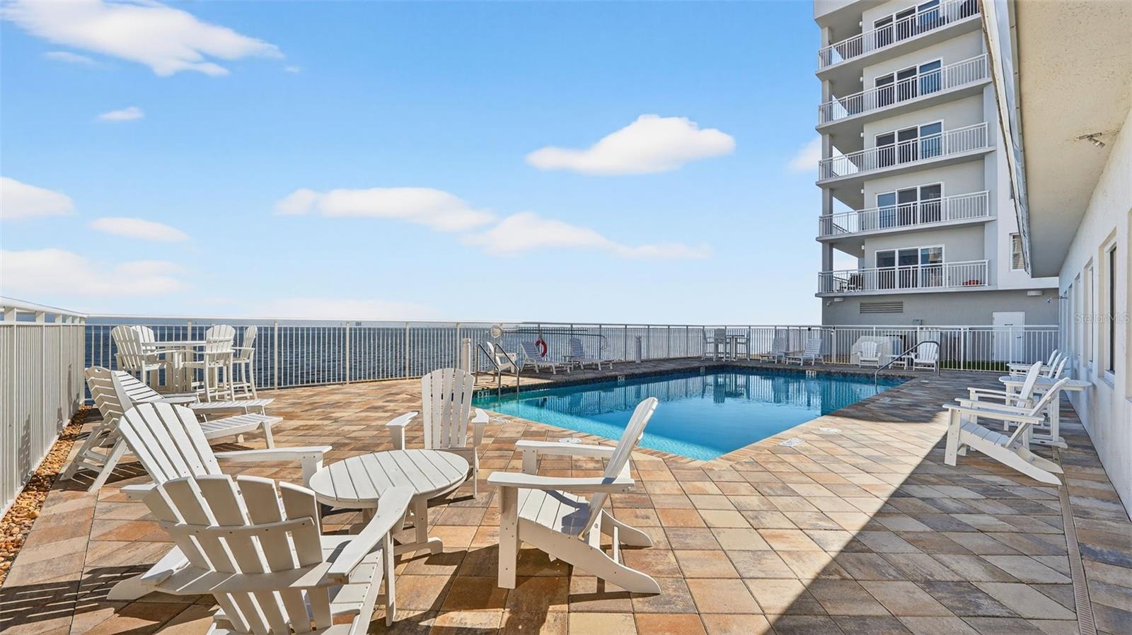 RIVER PALMS RIVER FRONT CONDOMINIUM - Residential