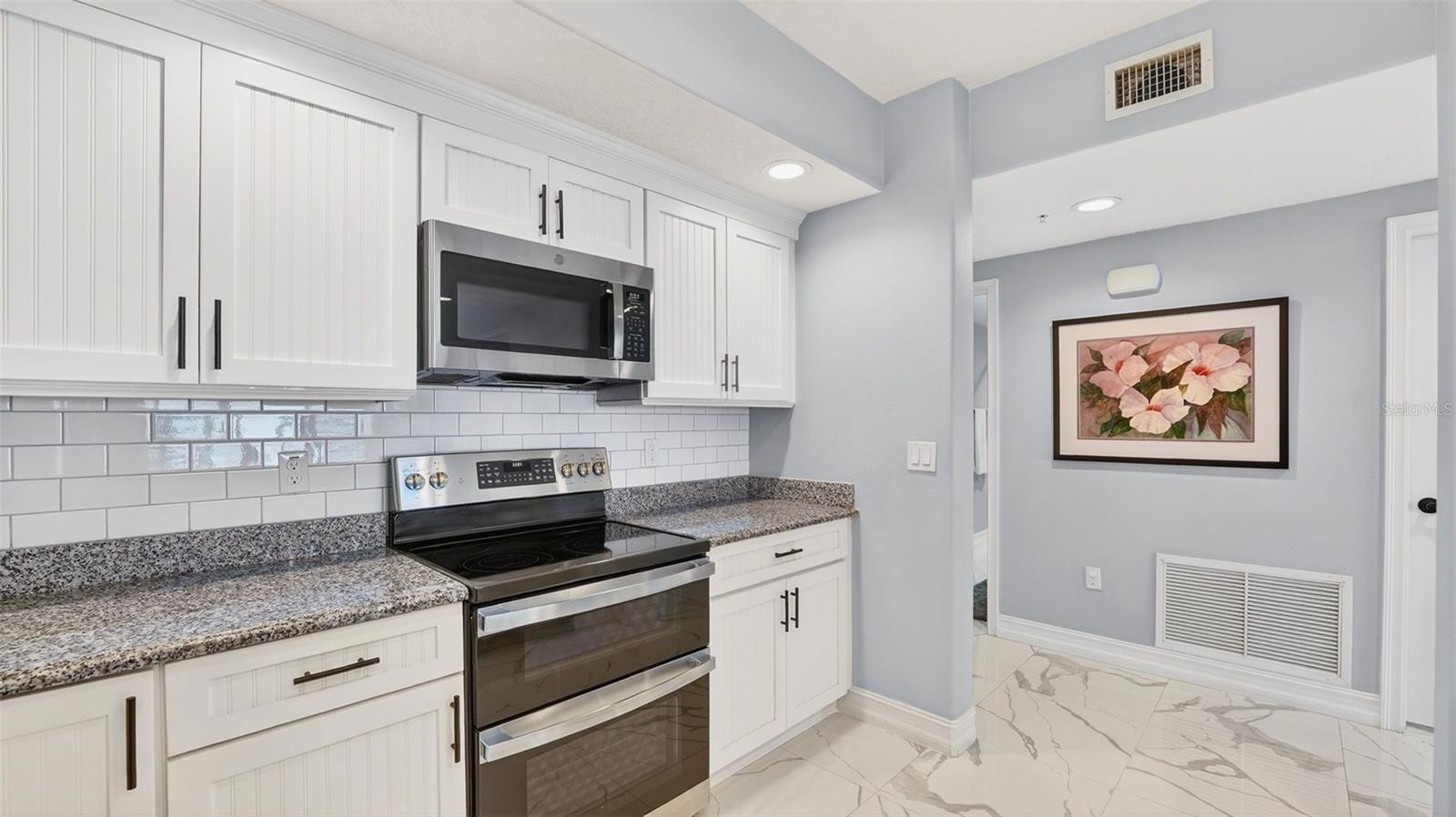 RIVER PALMS RIVER FRONT CONDOMINIUM - Residential