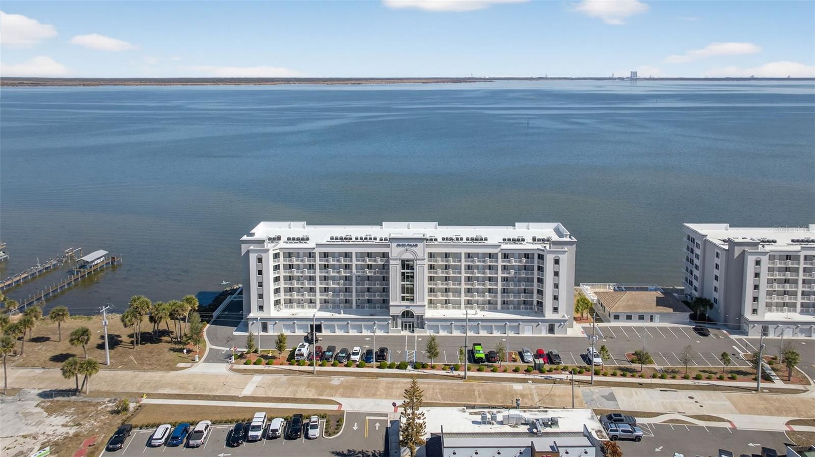 RIVER PALMS RIVER FRONT CONDOMINIUM - Residential