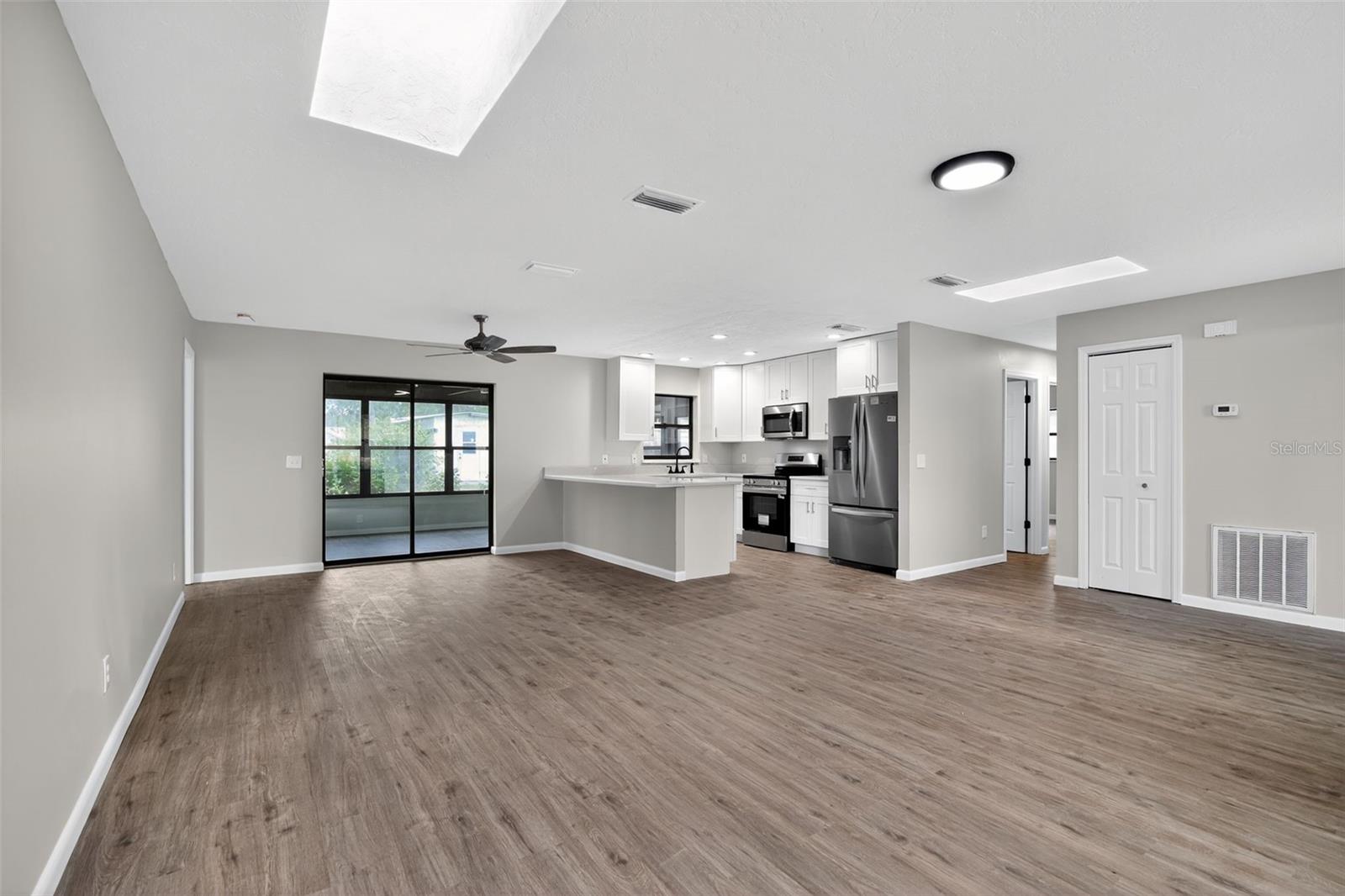 RIDGECREST - Residential