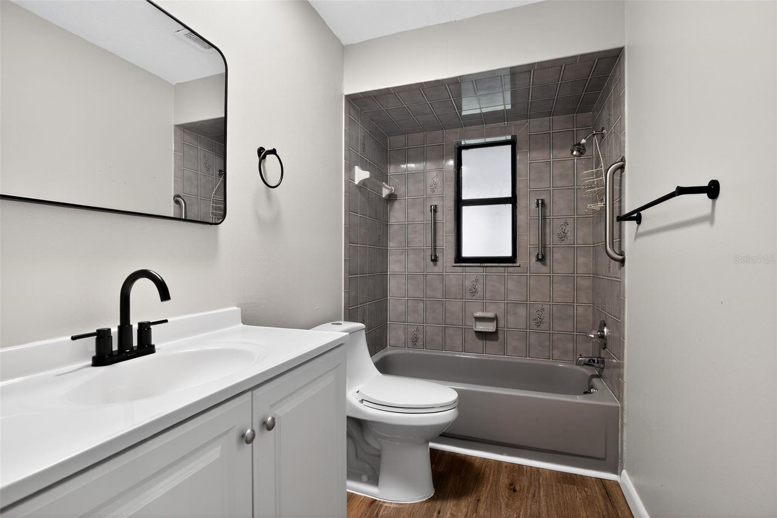 RIDGECREST - Residential