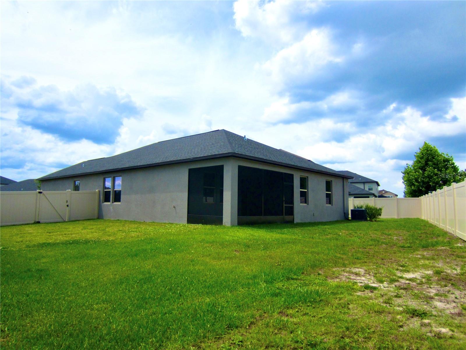 OAKWOOD PRESERVE - Residential