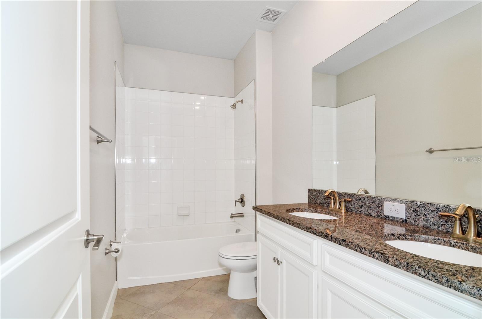 OAKWOOD PRESERVE - Residential