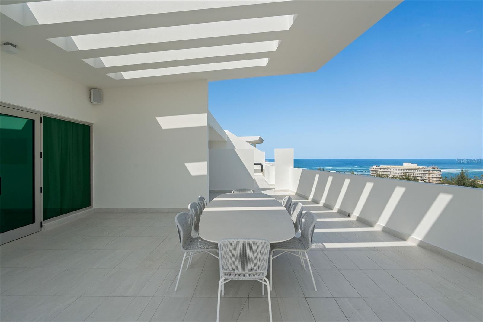 LE PARC 203 - Residential