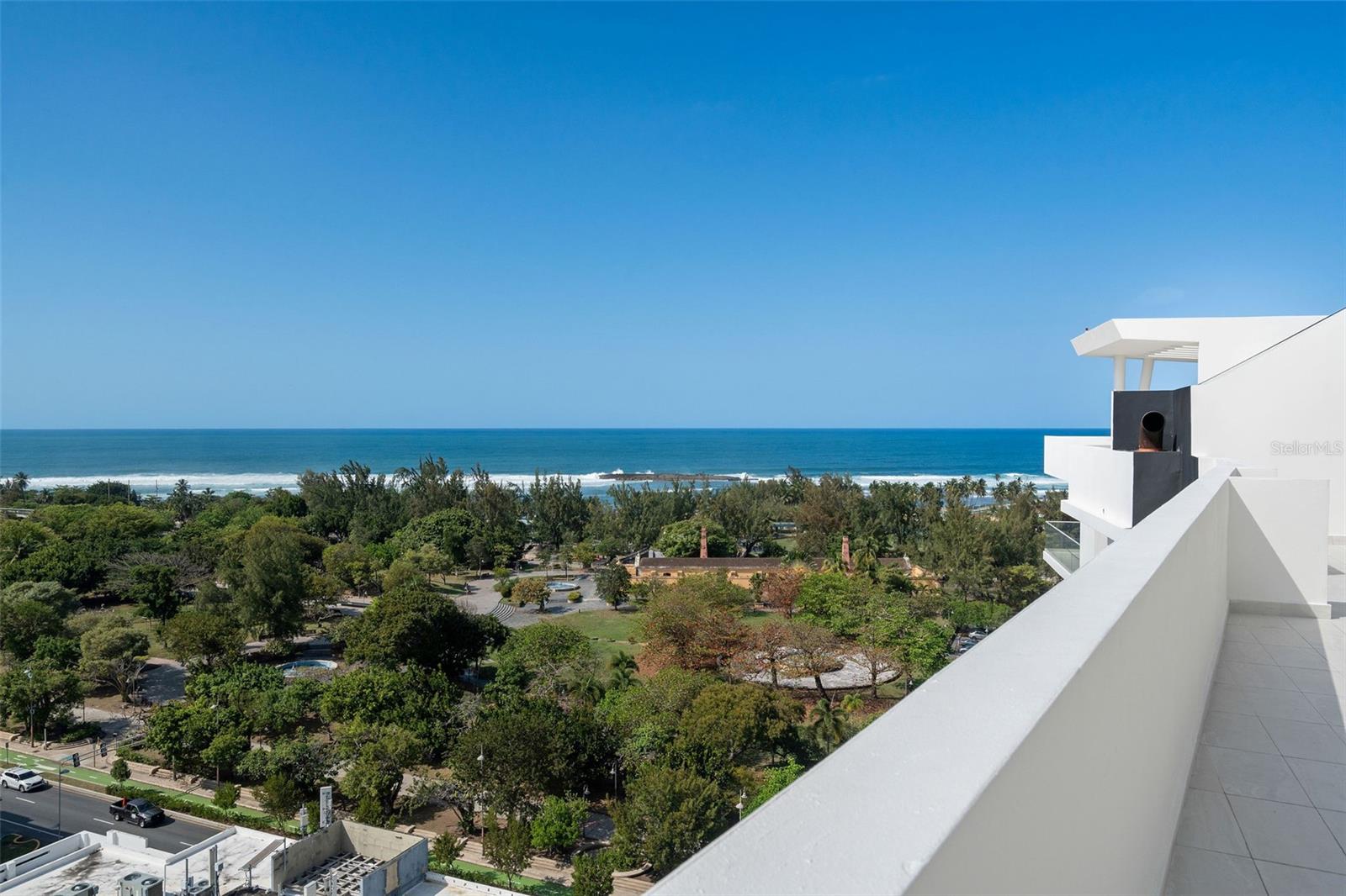 LE PARC 203 - Residential