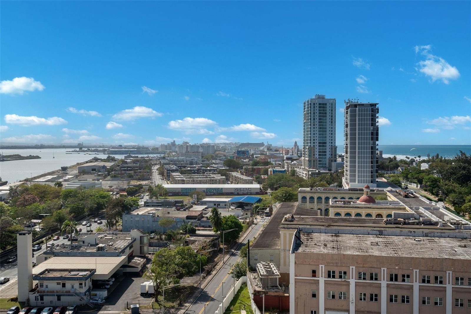 LE PARC 203 - Residential