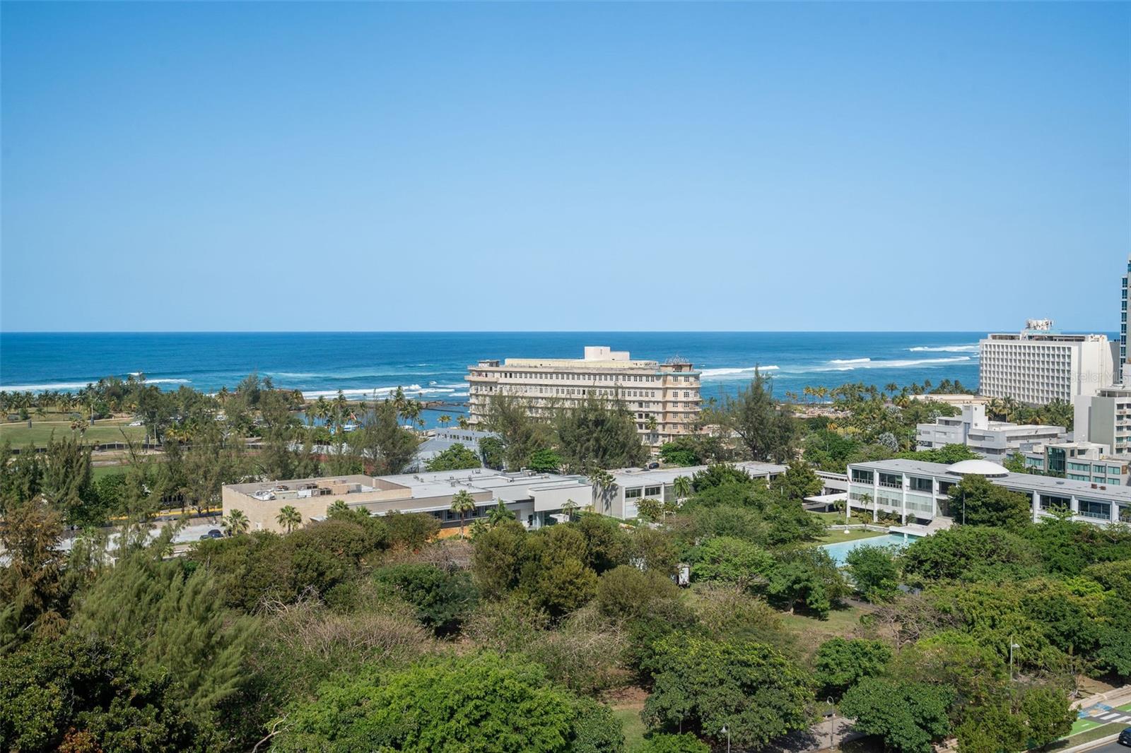 LE PARC 203 - Residential