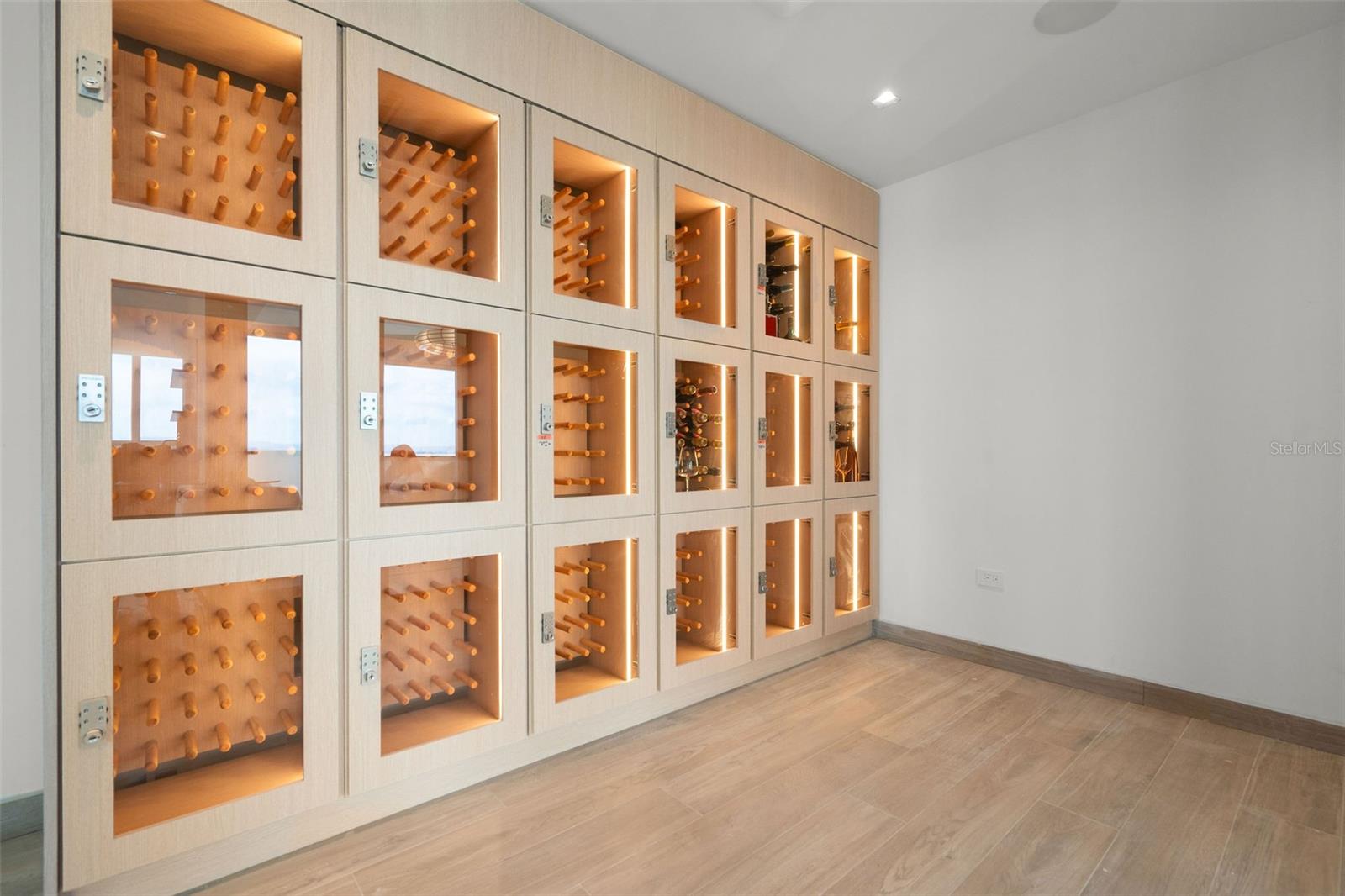 LE PARC 203 - Residential