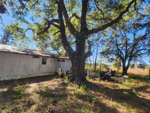 A home in CHIEFLAND