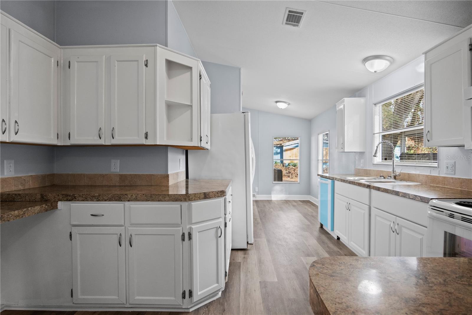 BAY HILLS VILLAGE A CONDOMINIU - Residential Lease