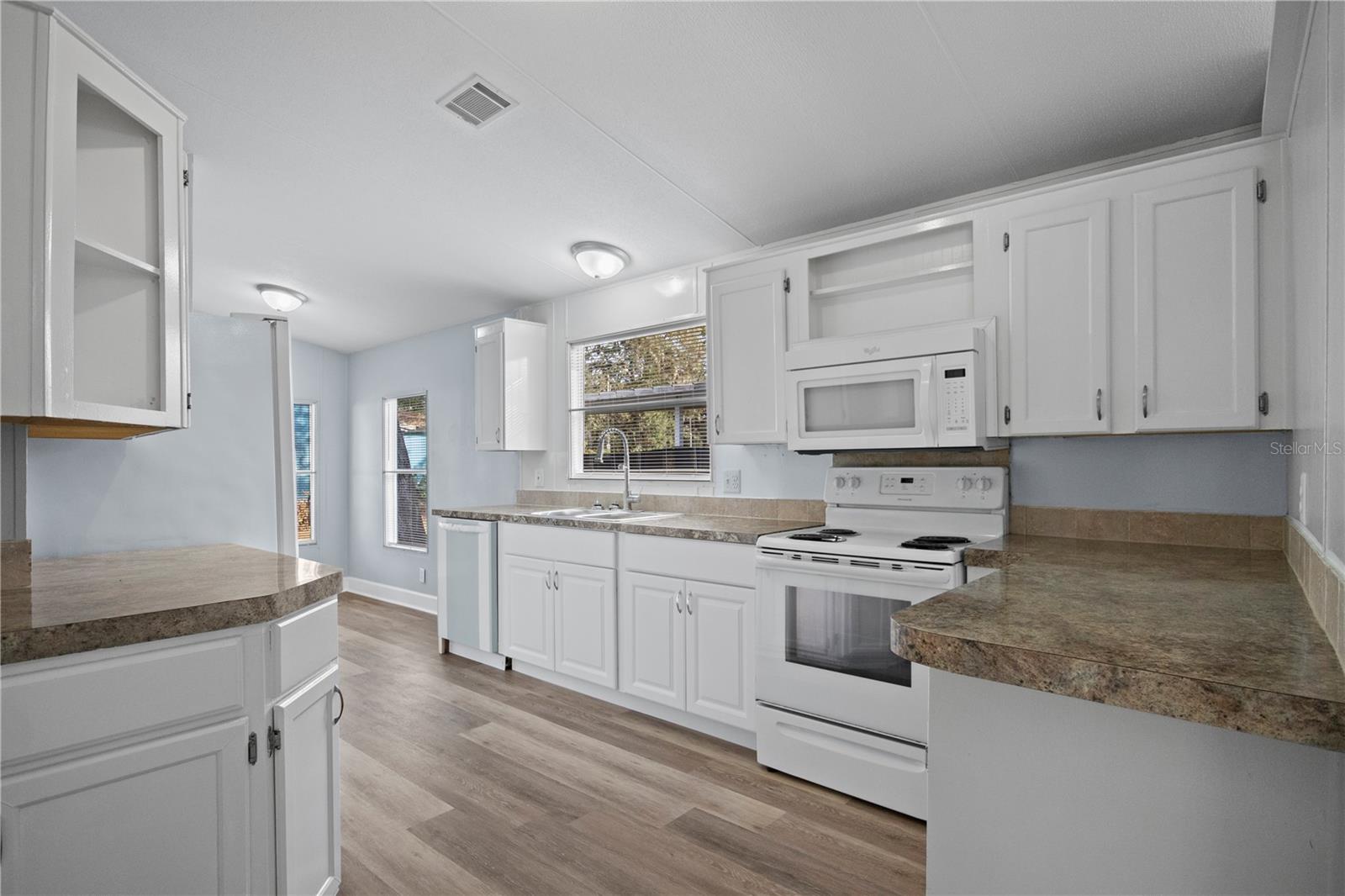 BAY HILLS VILLAGE A CONDOMINIU - Residential Lease