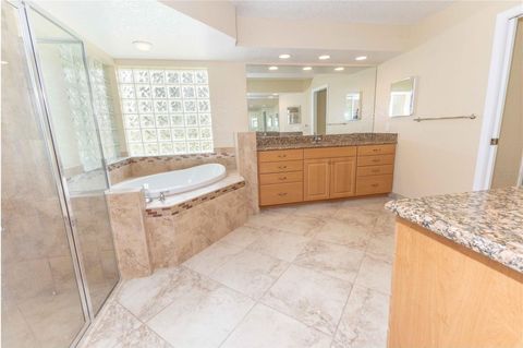 Tiny photo for 2679 NE 108th Lane, Oxford, FL 34484 (MLS # G5099974)