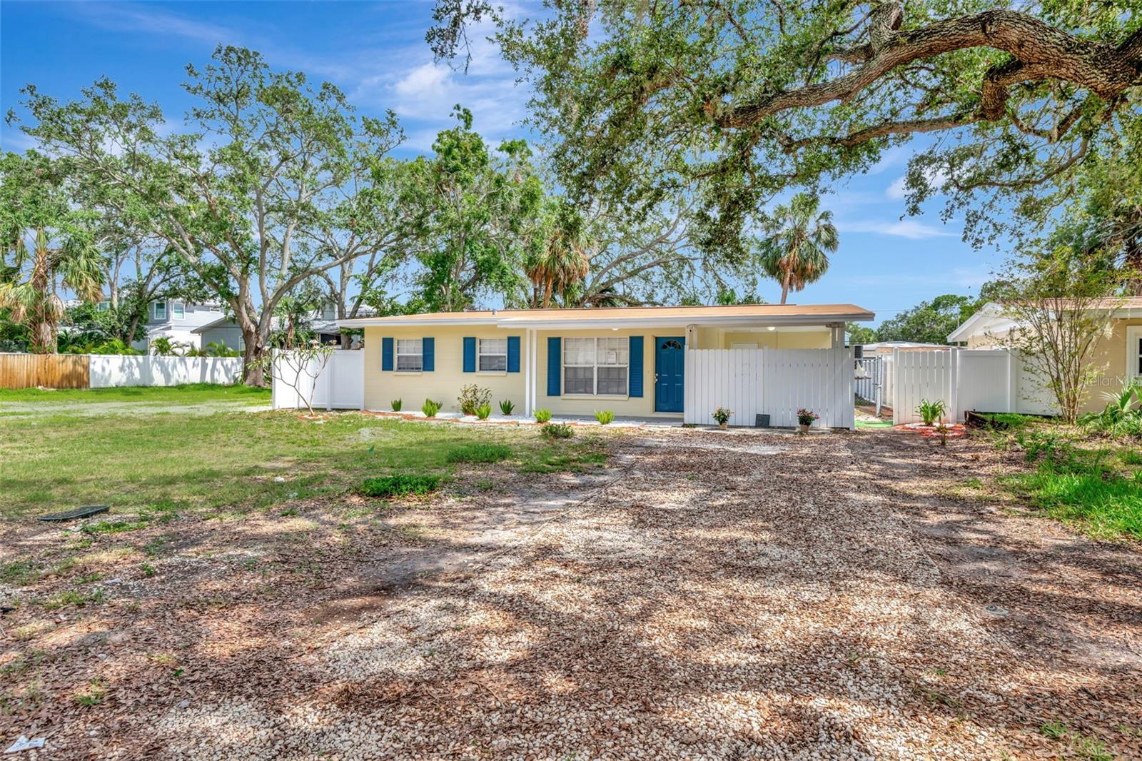 One or more photo(s) has been virtually staged. Fully Remodeled South Tampa Home in Top School District – Move-In Ready with Short term or Long-Term rental.
Welcome to your dream home in one of South Tampa’s most sought-after neighborhoods! Fully remodeled in 2025, this stylish, move-in-ready home features all-new appliances, modern finishes, and a bright, open layout—perfect for first-time buyers or young families ready to put down roots.
Situated on a 60 x 120 lot fenced in. Enjoy the updated home today, and when the time comes to upgrade, you’ve got the perfect lot to tear down and build your custom dream home in the future.
Best of all, you’re zoned for A+ schools: Dale Mabry Elementary, Coleman Middle, and Plant High School—some of the best in Tampa. Plus, you're just minutes from parks, shopping, dining, and everything in South Tampa.
