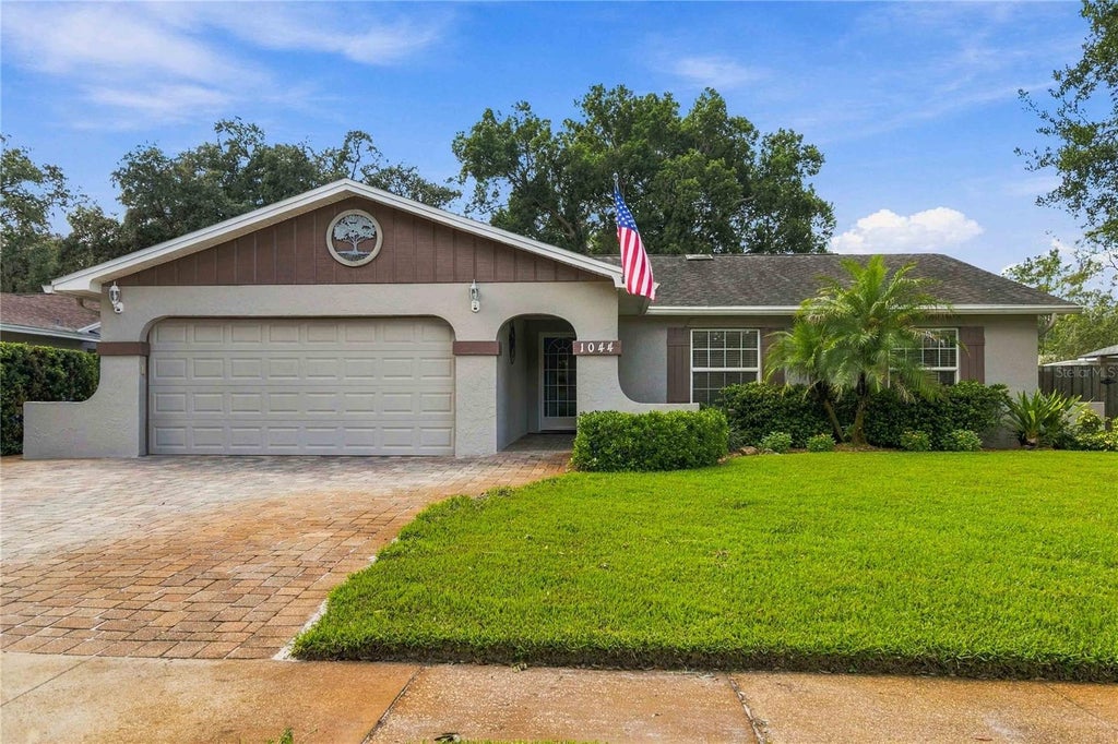 Photo of 1044 Forest Circle, Winter Springs, FL 32708 (MLS # O6444036)
