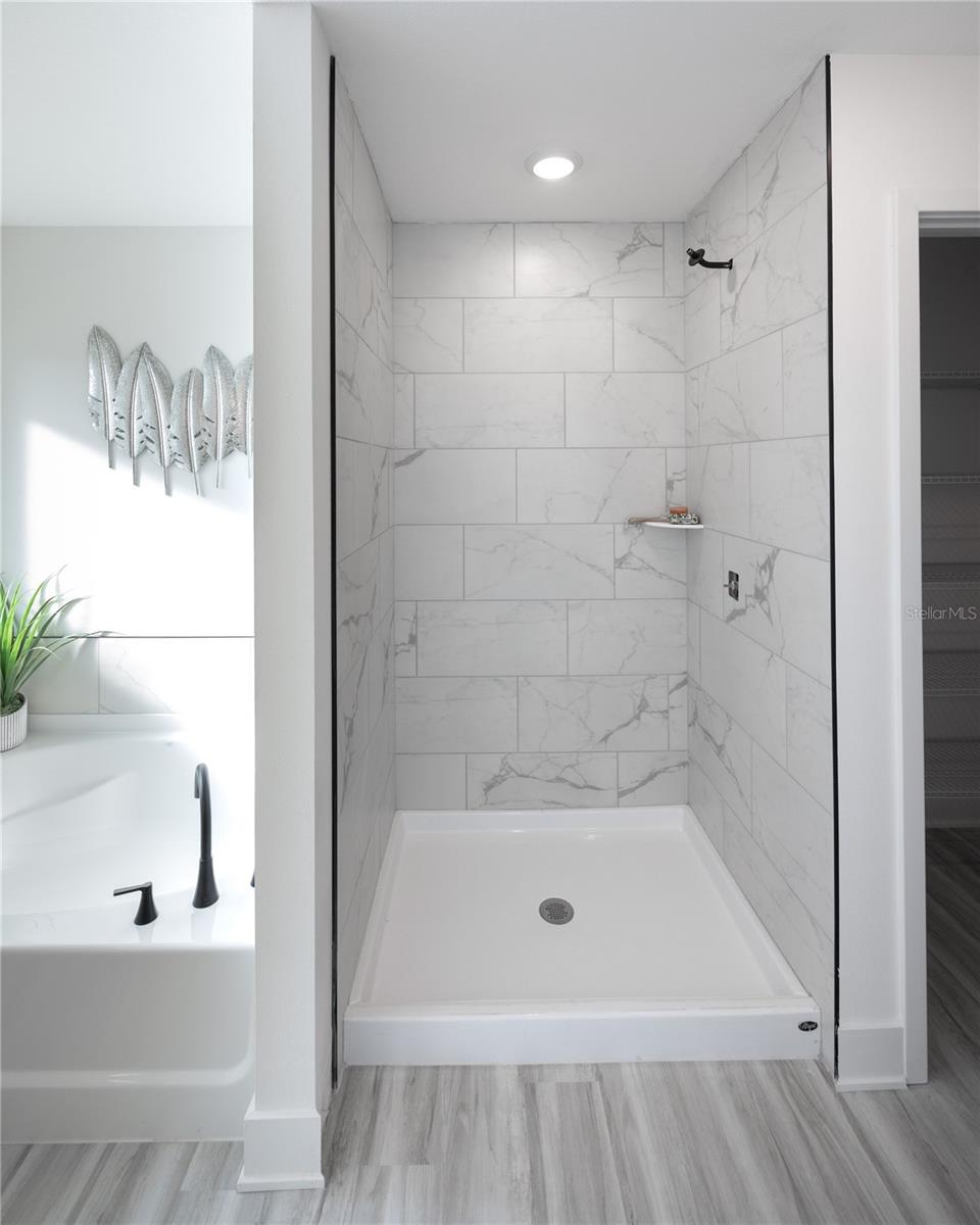 BRIARWOOD - Residential