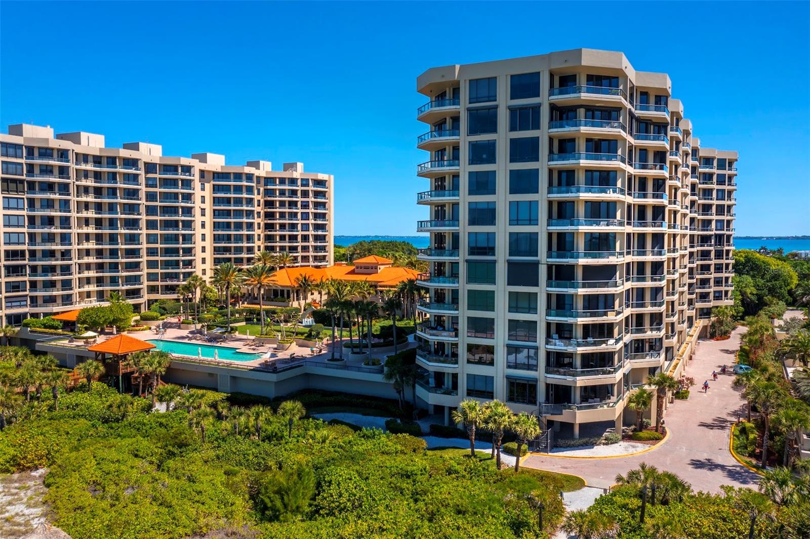 1241 GULF OF MEXICO DRIVE PH1102