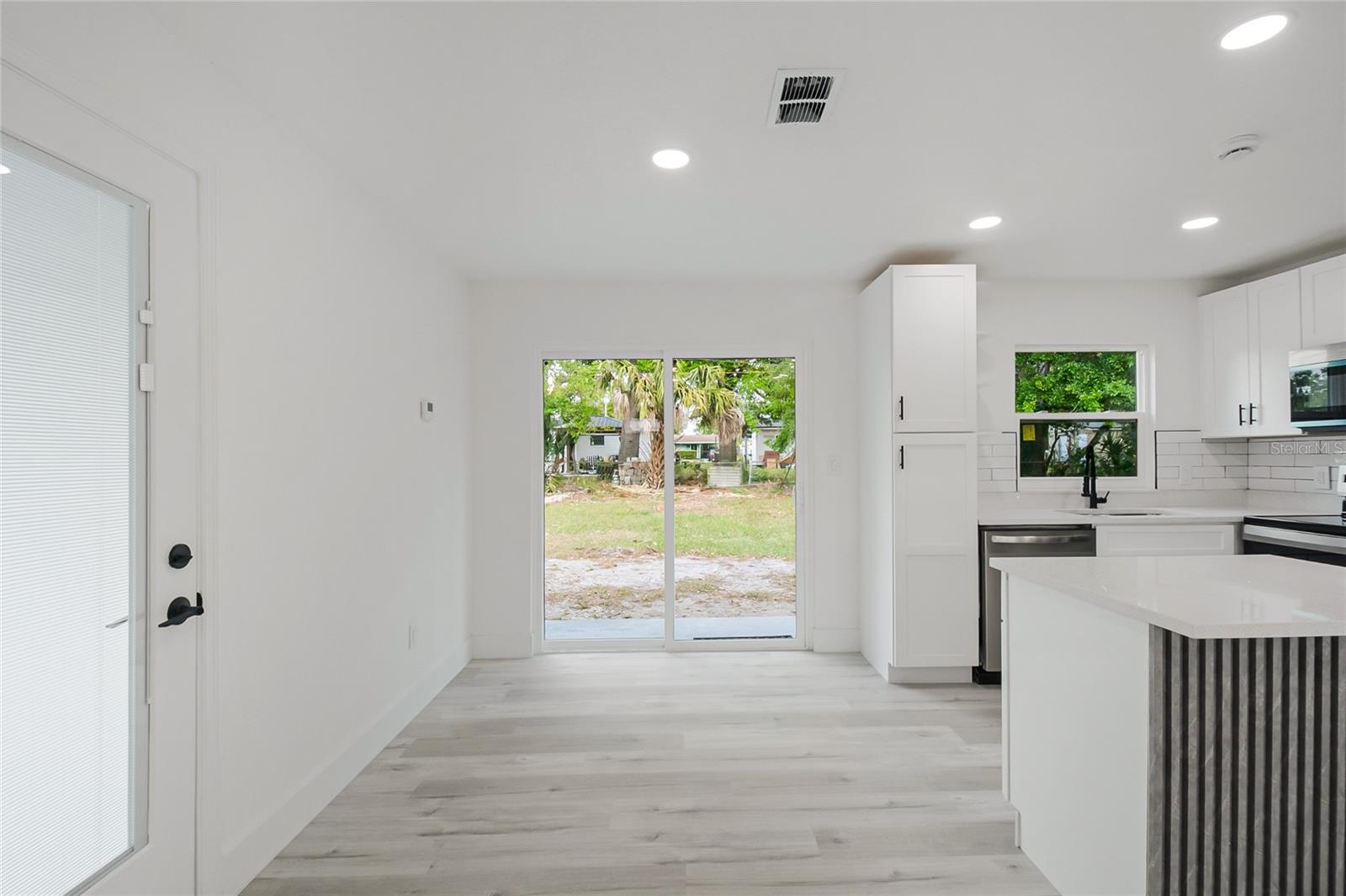 LAKE MANN ESTATES - Residential