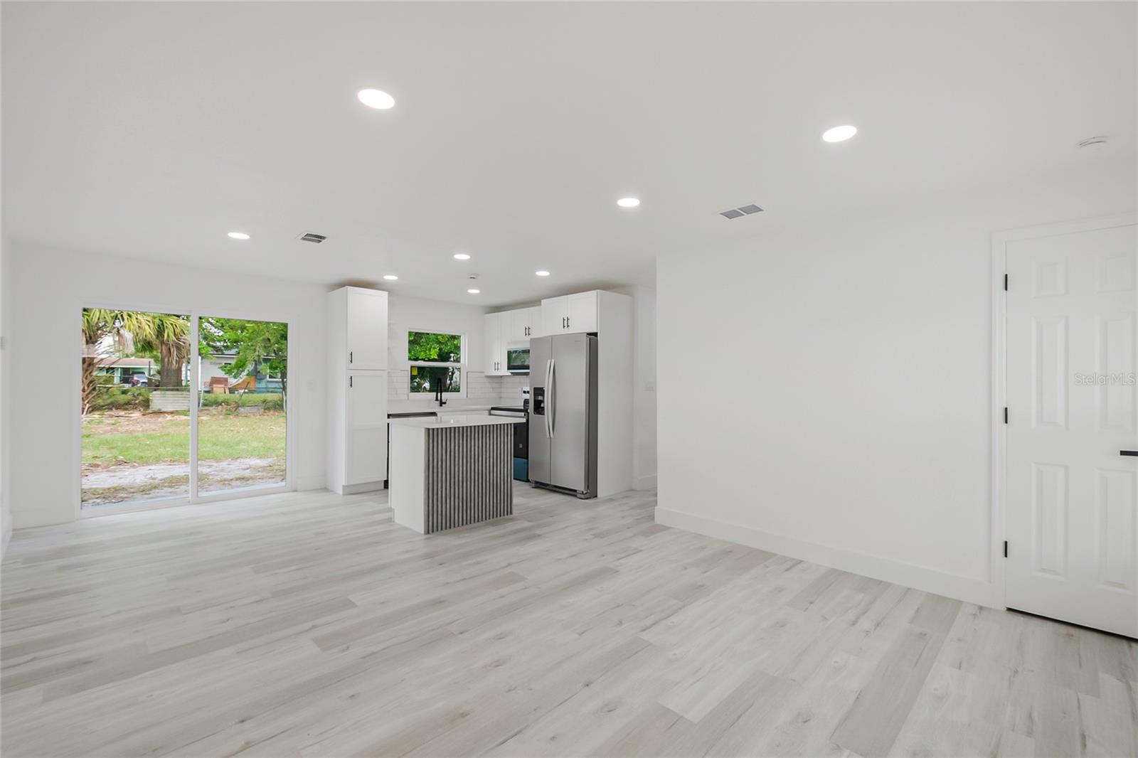 LAKE MANN ESTATES - Residential