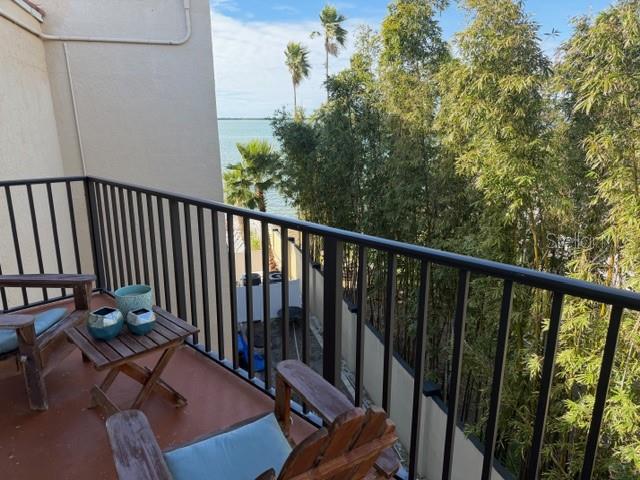 ROYAL YACHT CLUB NORTH CONDO - Residential