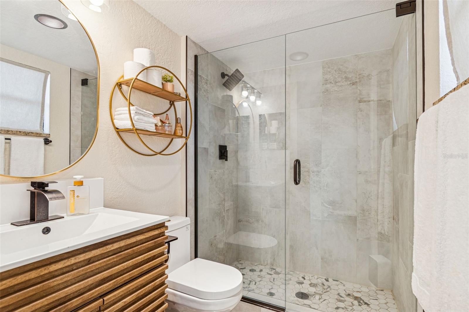 ROYAL YACHT CLUB NORTH CONDO - Residential