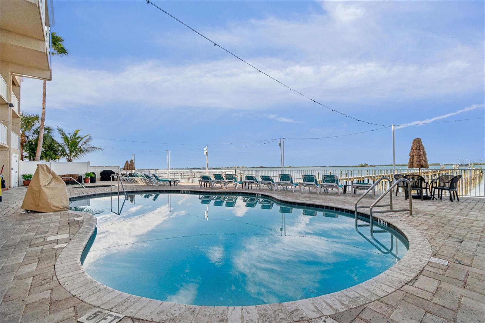 ROYAL YACHT CLUB NORTH CONDO - Residential