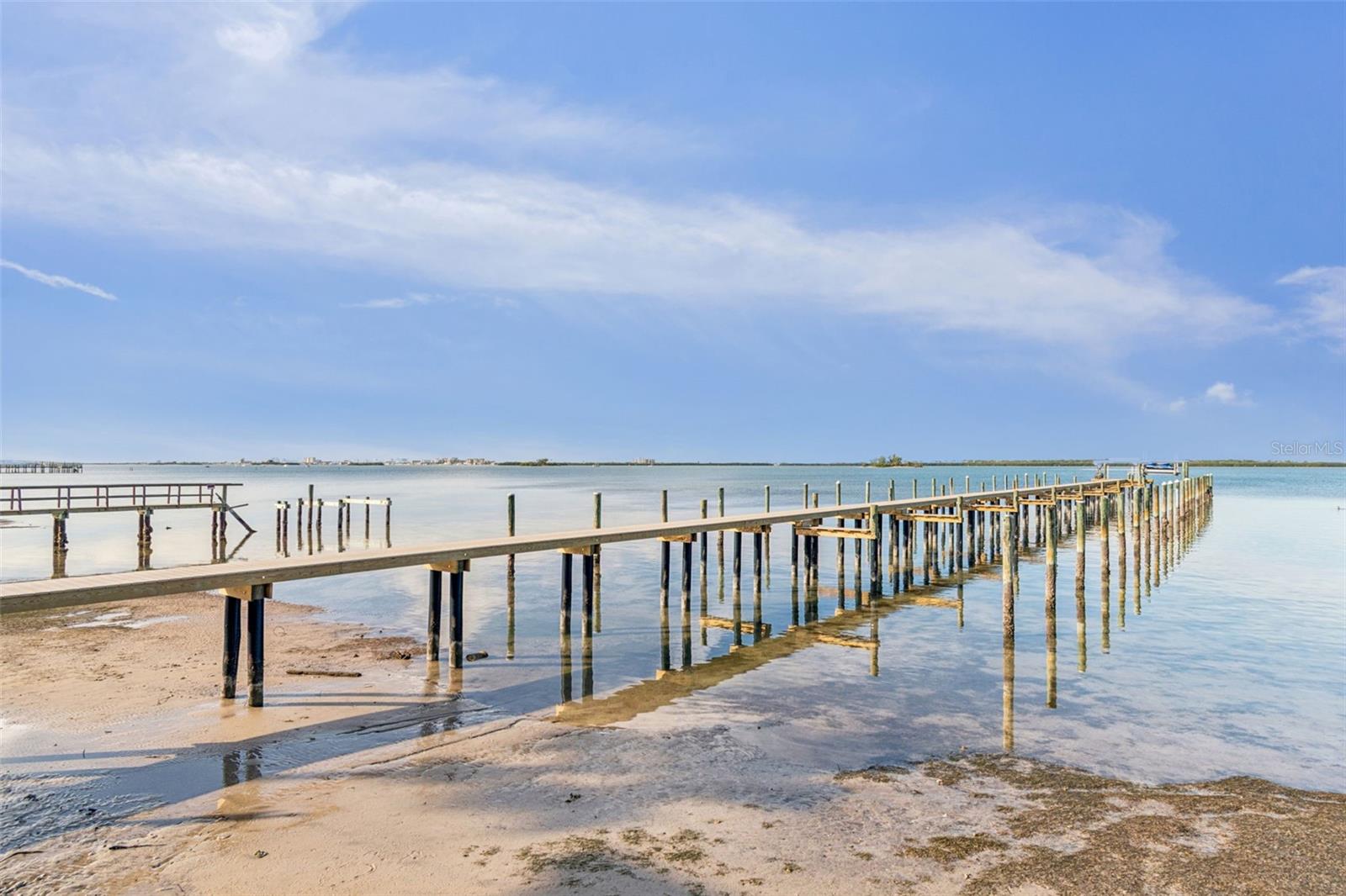 ROYAL YACHT CLUB NORTH CONDO - Residential