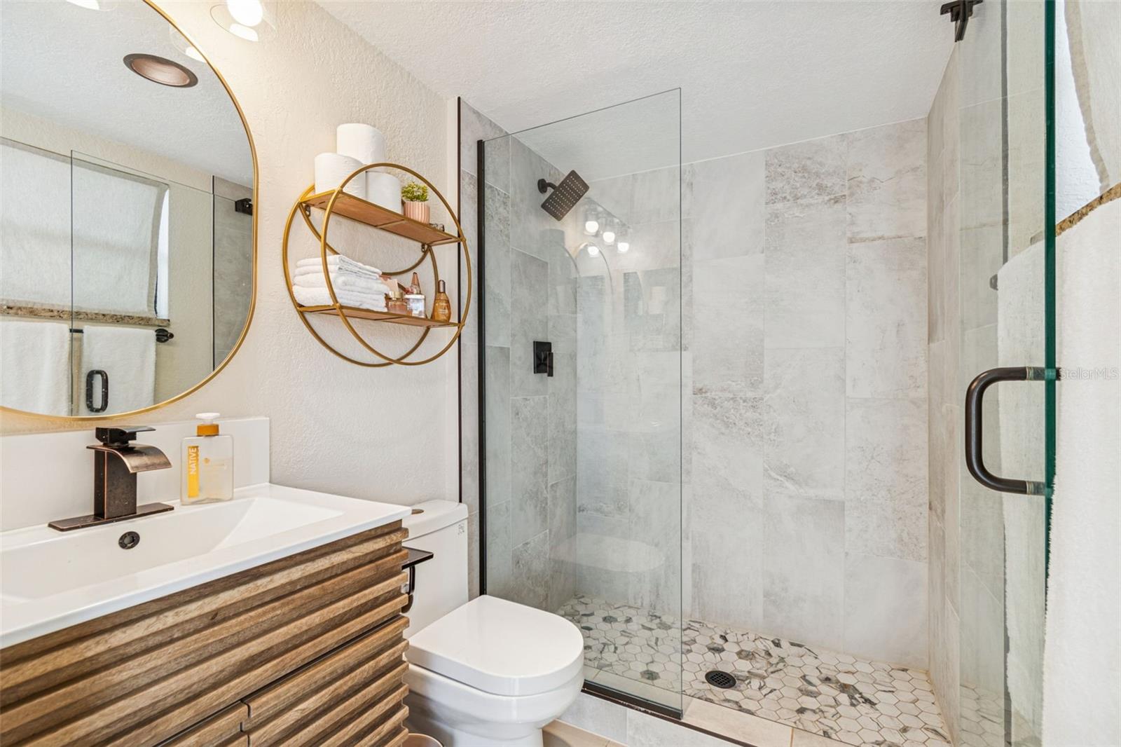 ROYAL YACHT CLUB NORTH CONDO - Residential