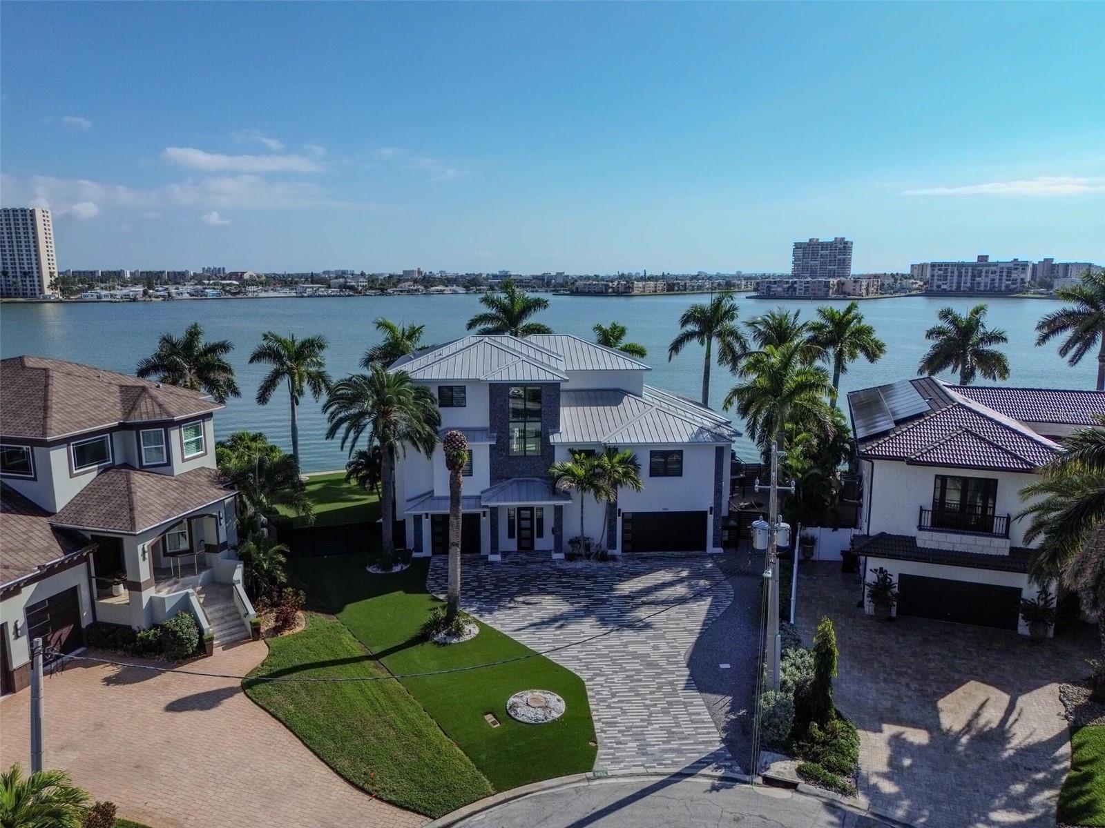 SOUTH CSWY ISLE YACHT CLUB ADD - Residential