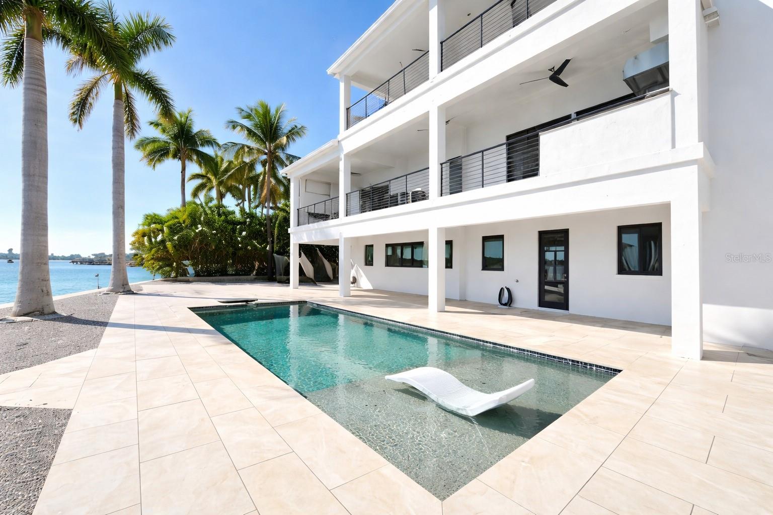 SOUTH CSWY ISLE YACHT CLUB ADD - Residential