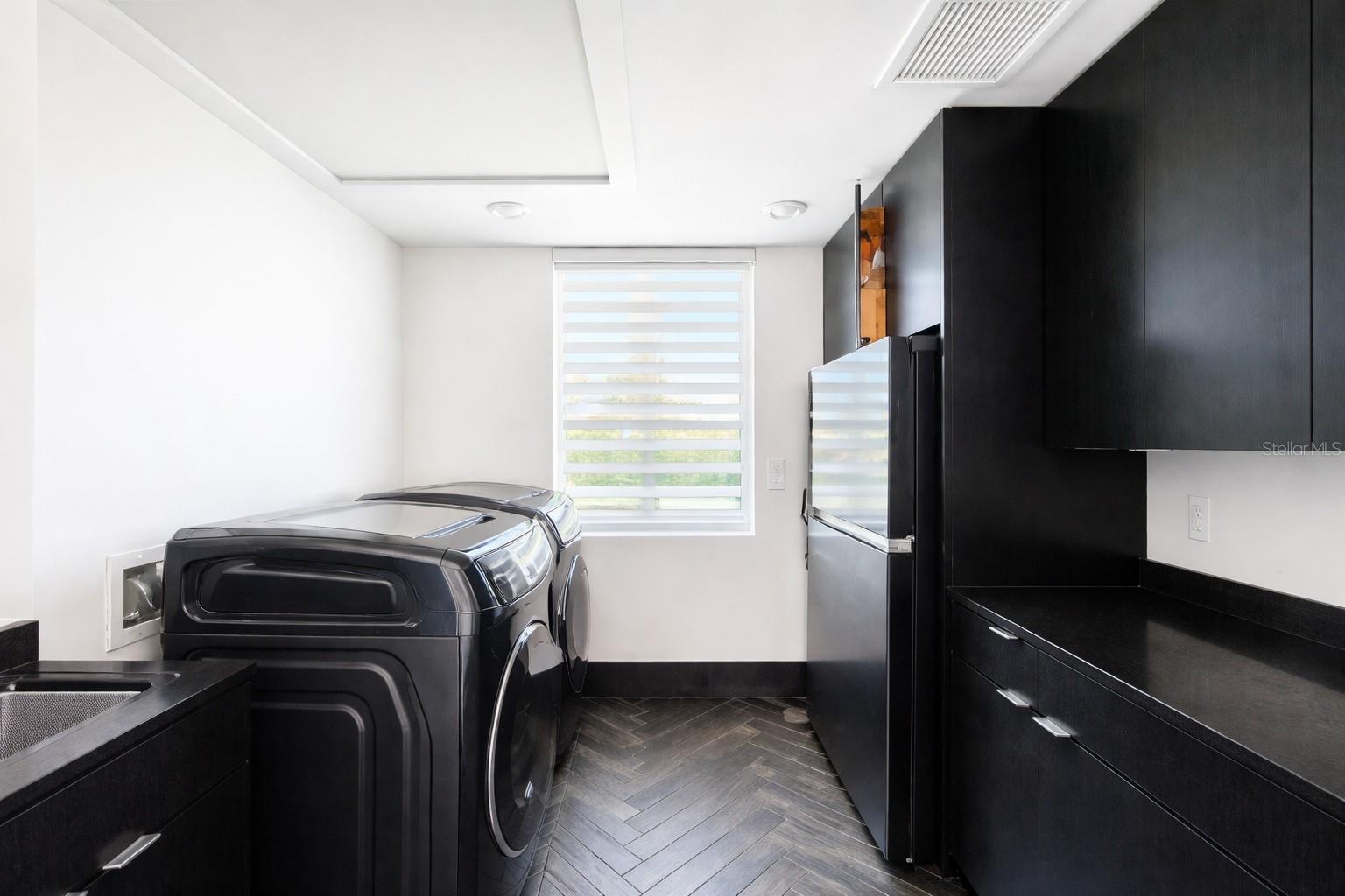 SOUTH CSWY ISLE YACHT CLUB ADD - Residential